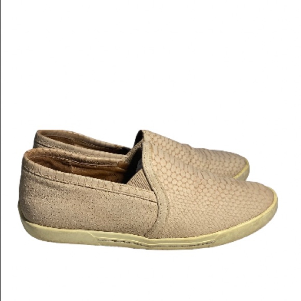 Joie Woman’s Snakeskin print Round Toe